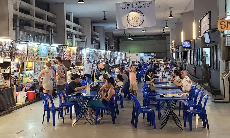 First Impressions: A Bustling Slice of Bangkok’s Soul