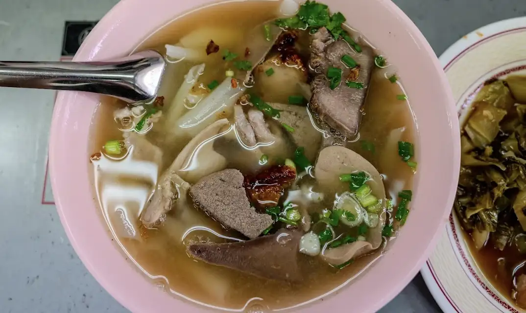 Yaowarat, Bangkok’s Chinatown: A Culinary and Cultural Adventure
