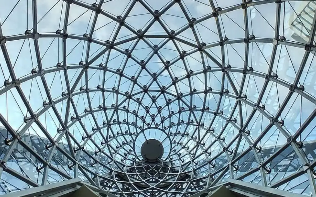 Review of Sathorn Square Bangkok: A Premier Business and Lifestyle Hub