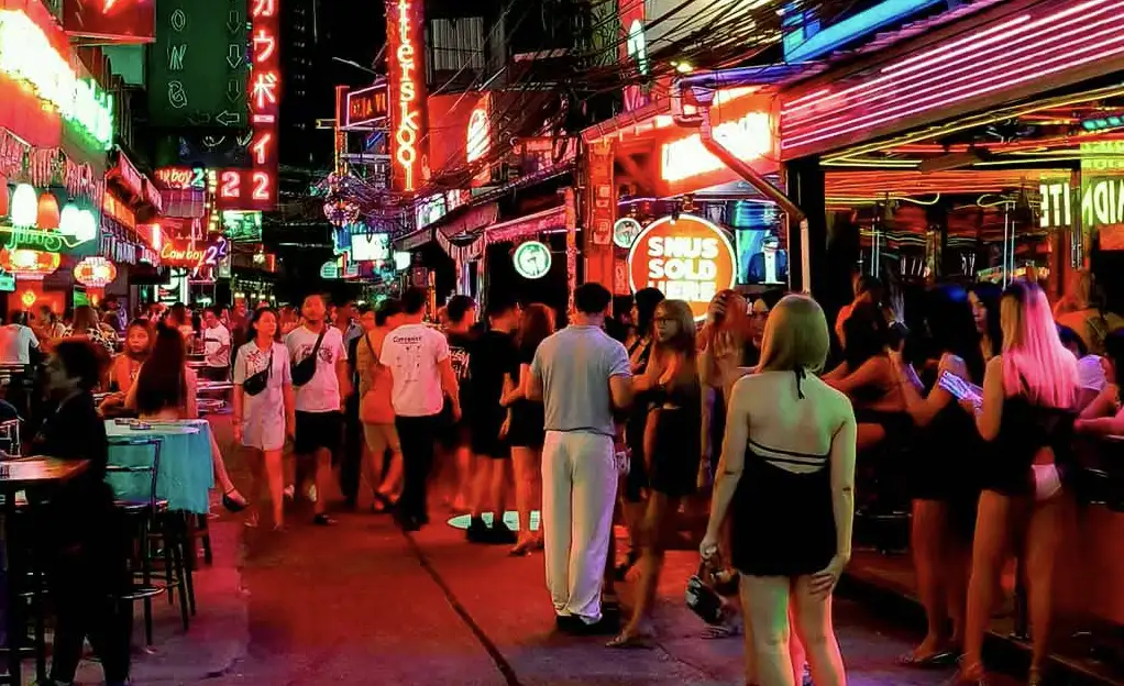 Soi Cowboy: A Neon-Charged Adventure in Bangkok’s Nightlife
