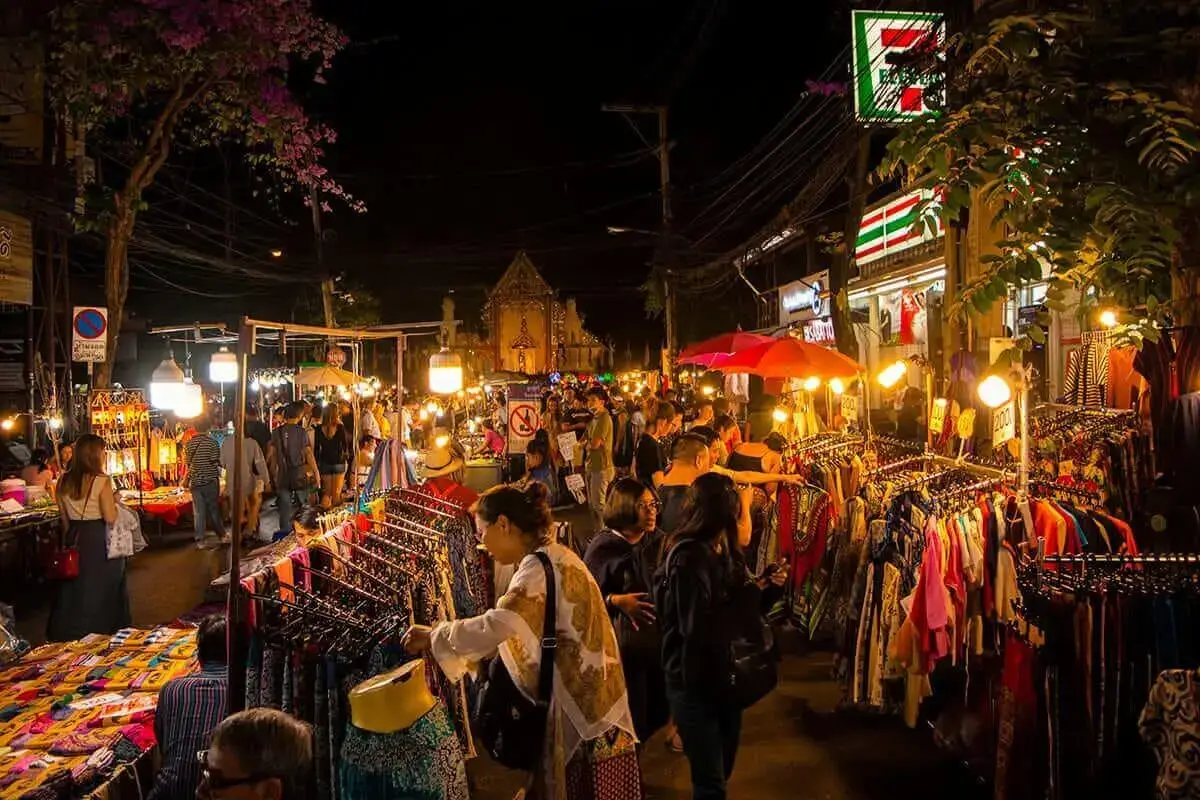 Thailand food tour: Savor the best local dishes