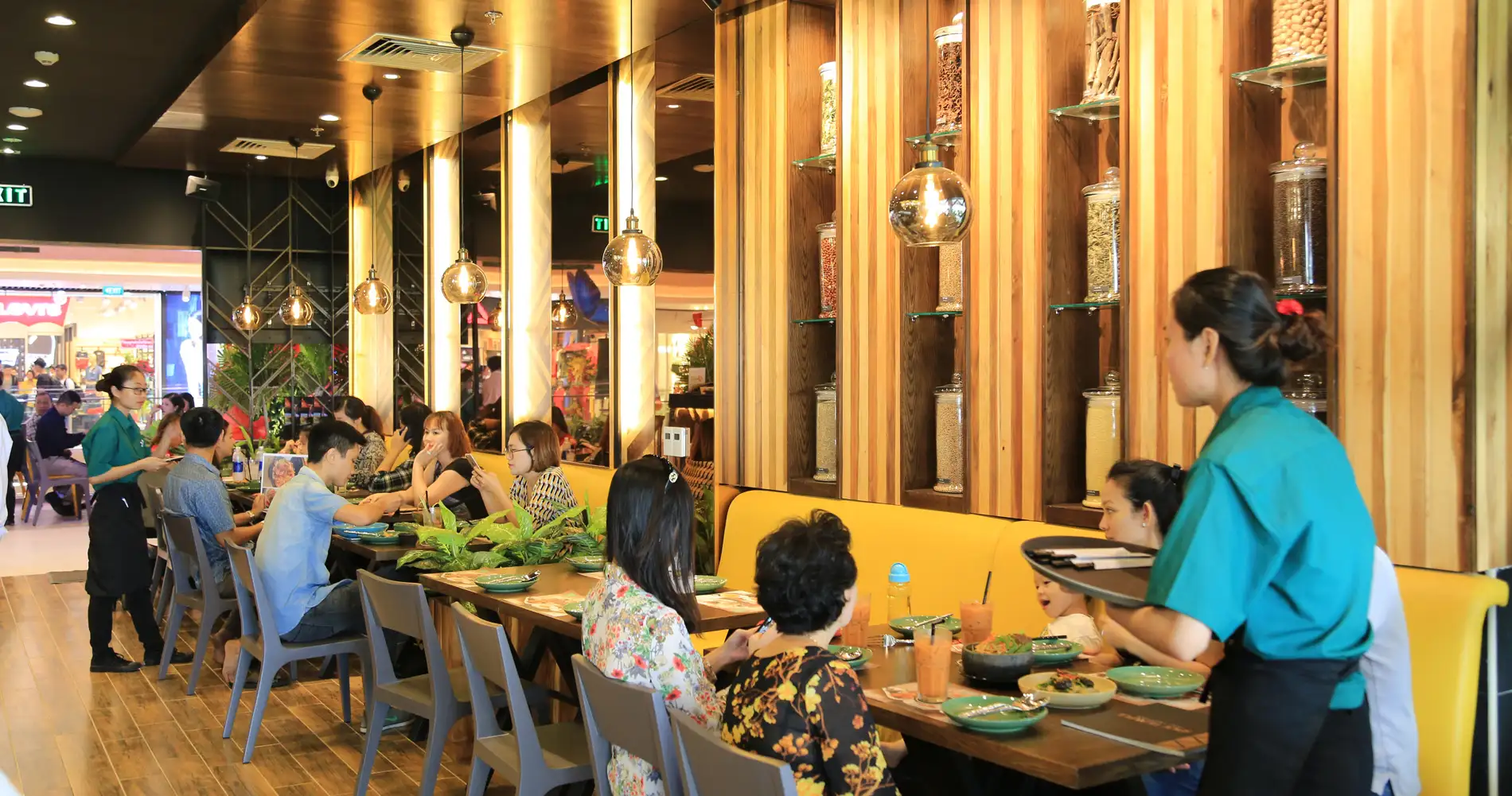 Top 10 nhà hàng món Thái nổi tiếng tại Việt Nam