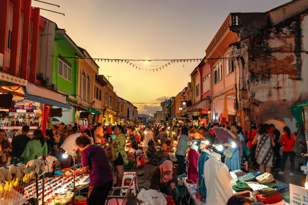 Thailand Street Markets: Where to shop and eat