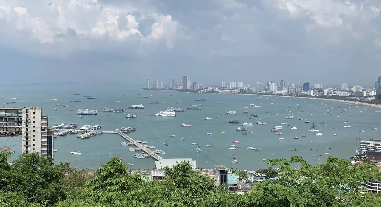 A Personal Review of Jomtien Beach: A Coastal Escape in Pattaya, Thailand