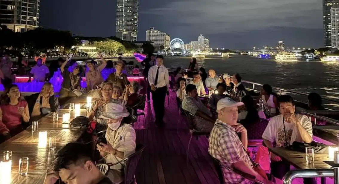 Grand Pearl Cruise Travel Guide: A Magical Evening on the Chao Phraya River