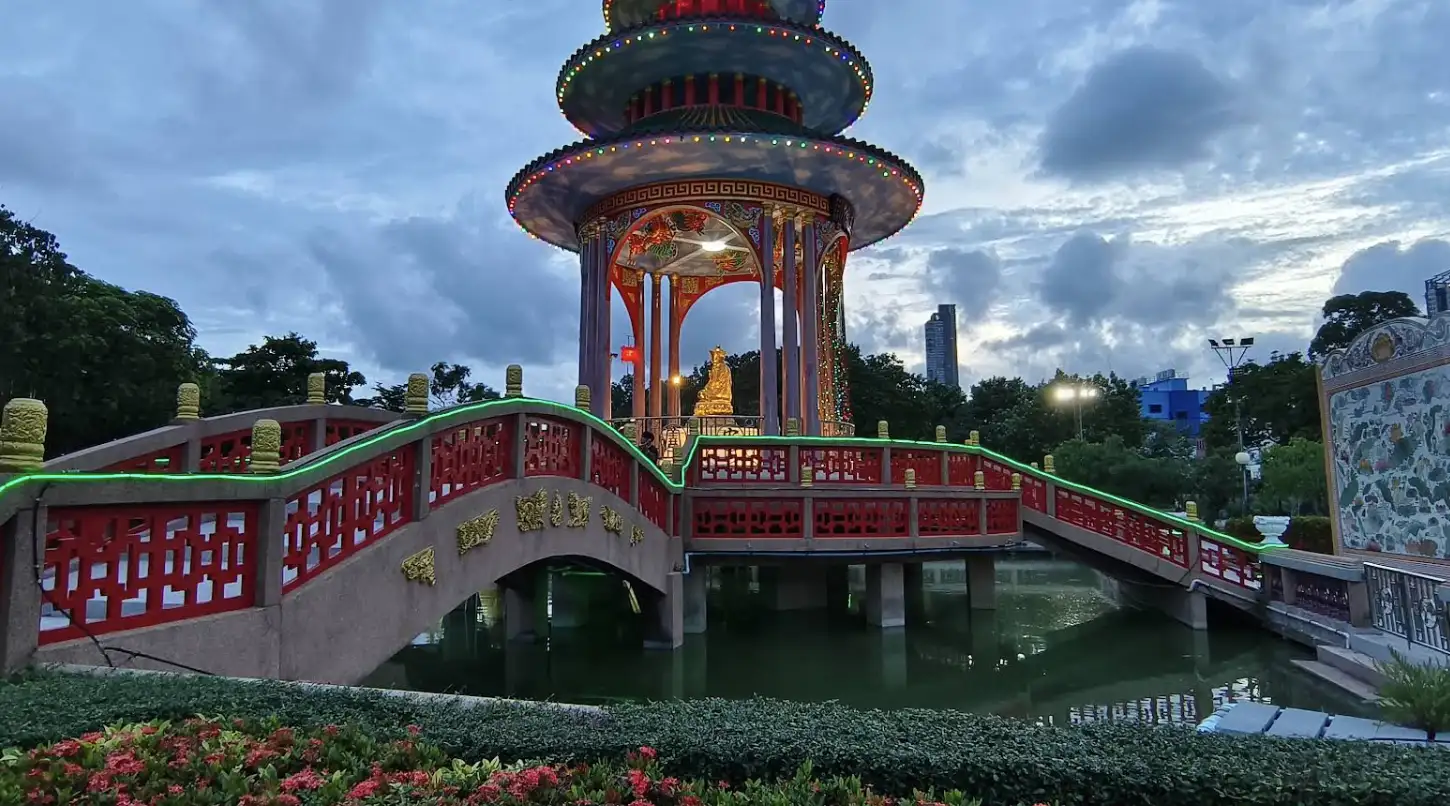 Discovering the Teochew Cemetery Park