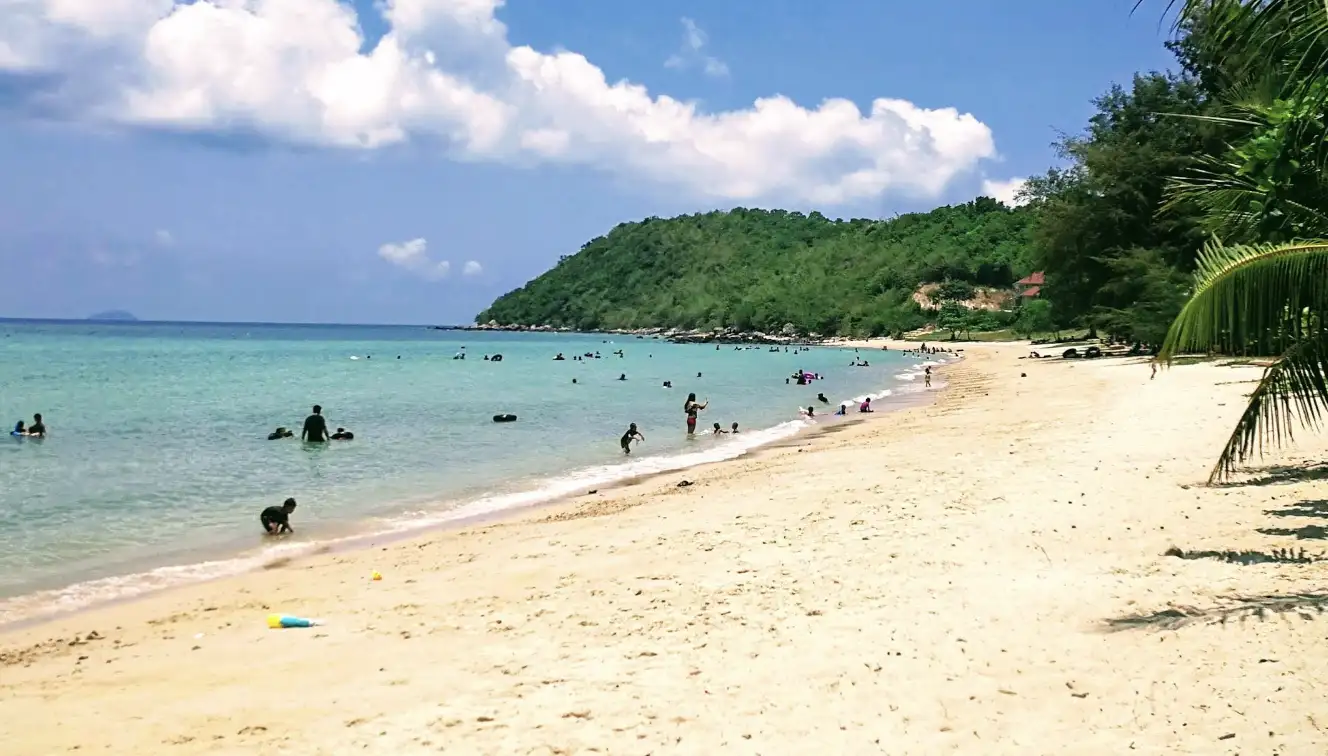 Hat So Beach Travel Guide