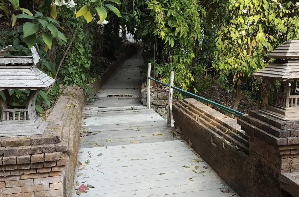 Hiking the Monk’s Trail