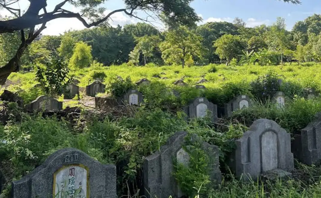 A Journey Through Time: Exploring Teochew Cemetery Park