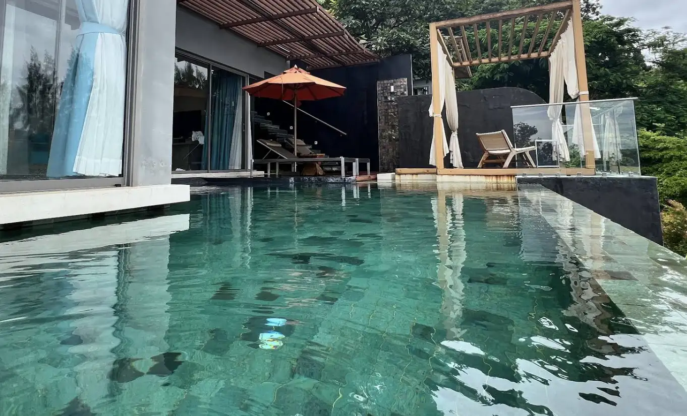 Amenities Infinity Pools, Spa, and More