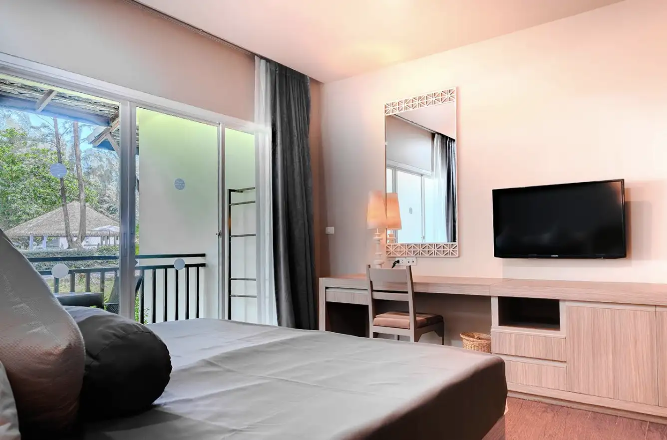 Room Rates and Booking Information