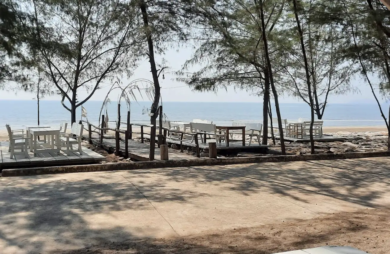 A Detailed Review of Suan Son Beach in Khao Sam Roi Yot National Park