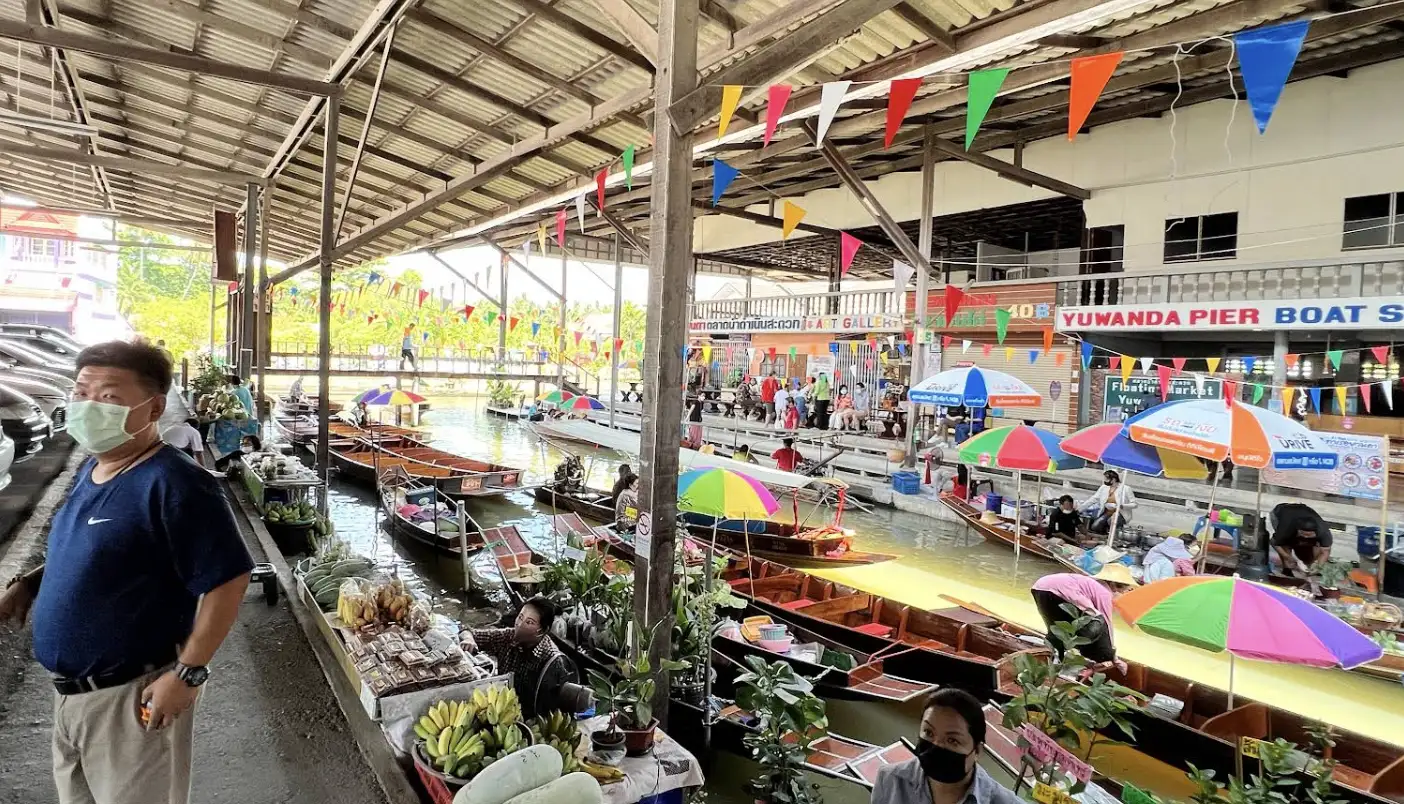 Why Visit Damnoen Saduak Floating Market