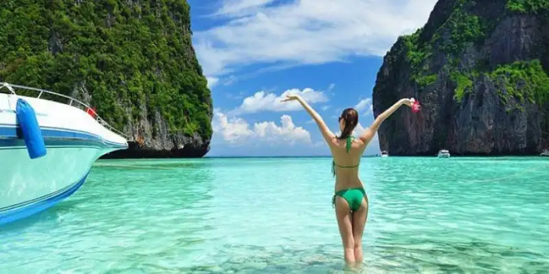 Các bãi biển và hòn đảo đẹp say lòng người