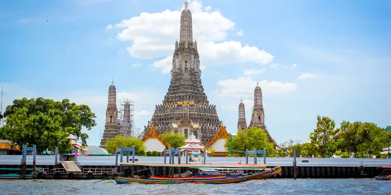 Wat Arun - Chùa Bình Minh Bên Dòng Sông Chao Phraya